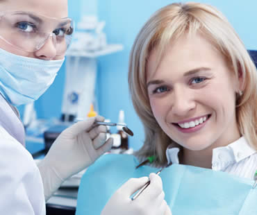 Whitening Your Teeth at Home